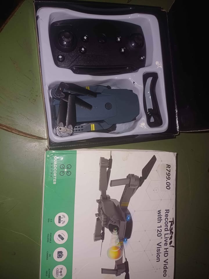 Quadcopter Drone with 120% vision