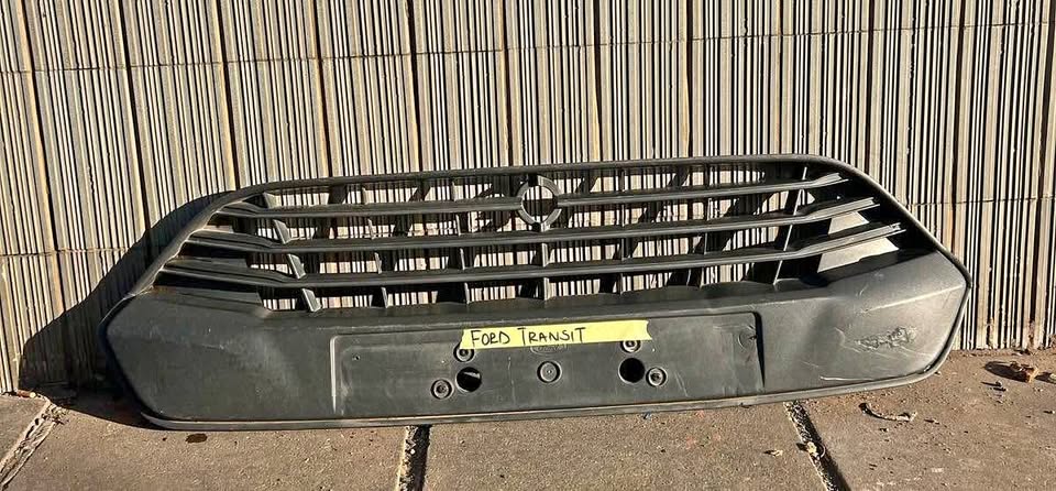 Ford Transit bottom grille - Private Seller Ford Transit bottom grille - Private Seller