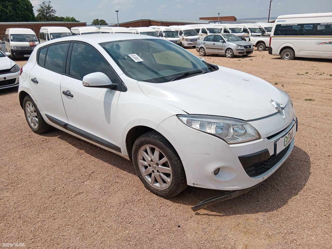 Megane 3 1.6 Petrol Stripping - Private Seller