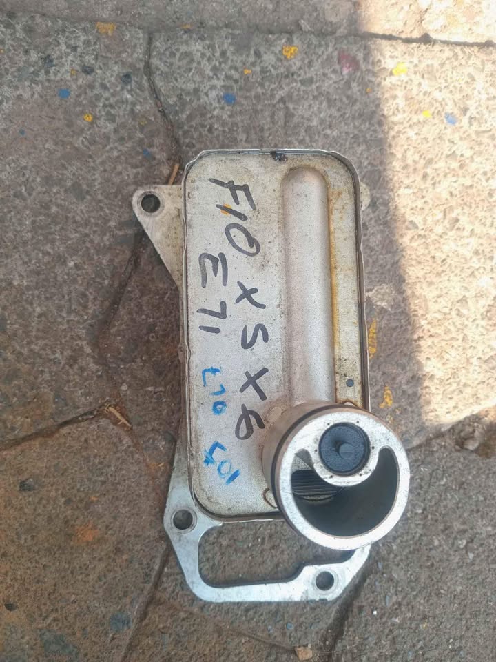 BMW X5 E70 E72 E90 E91 E71 oil cooler - Private Seller