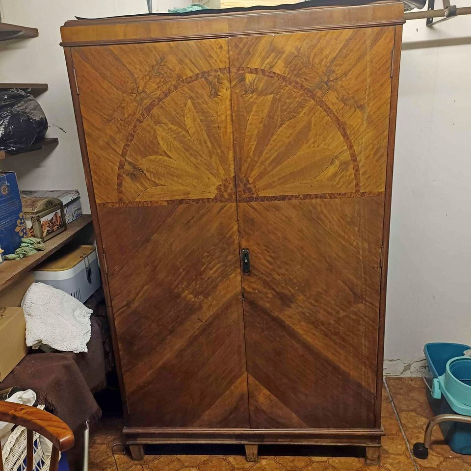 Antique solid wood wardrobe Antique solid wood wardrobe