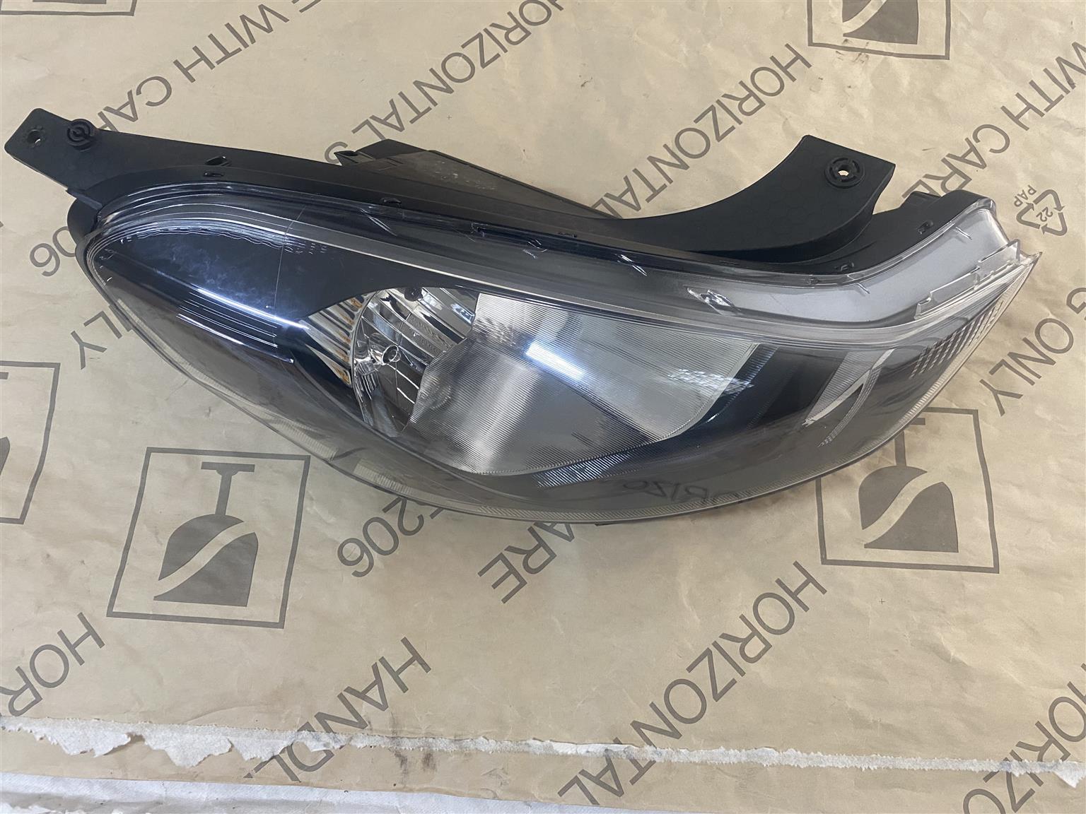 2024 HYUNDAI GRAND I10 HEADLIGHT RIGHT SIDE FOR SALE. IN PRISTINE CONDITION - Private Seller 2024 HYUNDAI GRAND I10 HEADLIGHT RIGHT SIDE FOR SALE. IN PRISTINE CONDITION - Private Seller