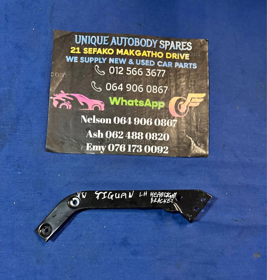 VW Tiguan Left Headlight Bracket Slider - Private Seller VW Tiguan Left Headlight Bracket Slider - Private Seller