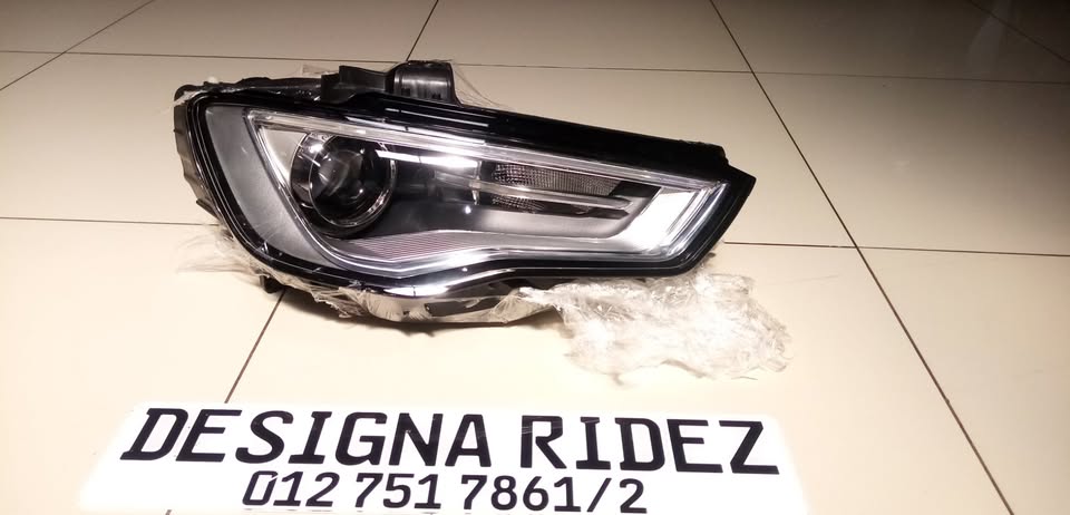 AUDI HEADLIGHT RIGHT SIDE PRE / FACE AUDI A3 - Private Seller AUDI HEADLIGHT RIGHT SIDE PRE / FACE AUDI A3 - Private Seller