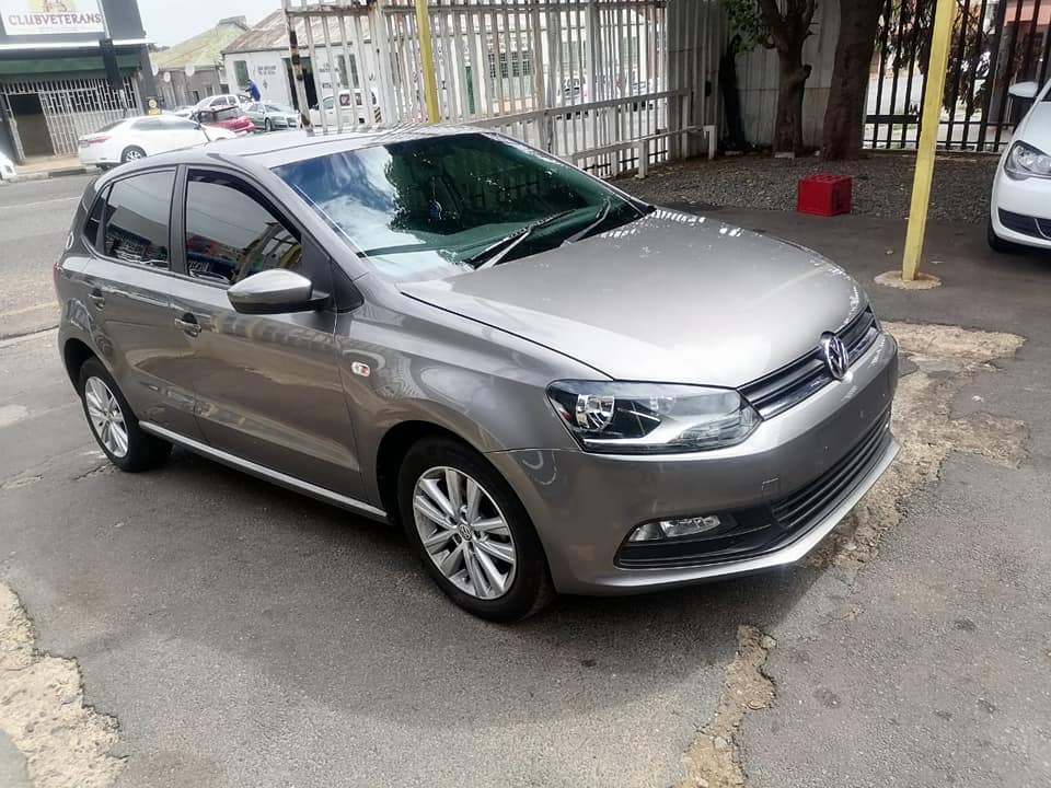 2019 Volkswagen polo vivo 1.4 Hatchback leather seat