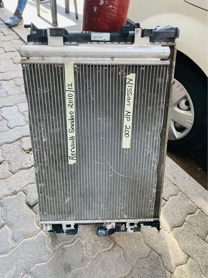 Nissan Np200 /Renault Sandero radiator - Private Seller Nissan Np200 /Renault Sandero radiator - Private Seller
