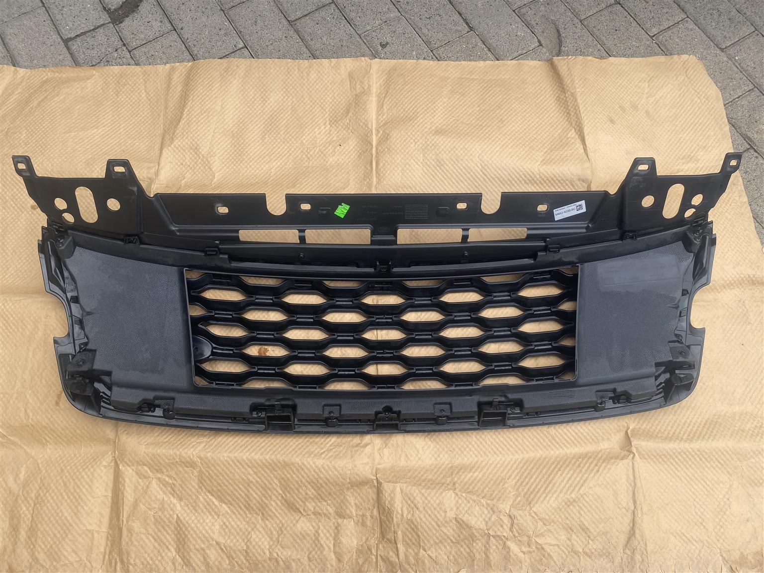 2021 RANGE ROVER VELAR L560 MAIN BUMPER GRILL FOR SALE. IN PRISTINE CONDITION - Private Seller 2021 RANGE ROVER VELAR L560 MAIN BUMPER GRILL FOR SALE. IN PRISTINE CONDITION - Private Seller