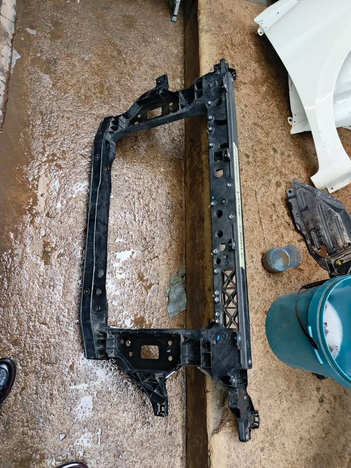 Hyundai Venue cradle - Private Seller