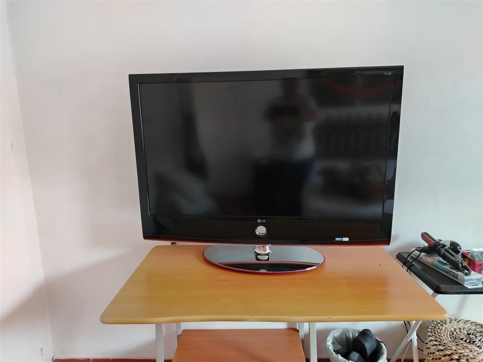 LG Model RBFS-C921A, 42 inch TV For Sale. LG Model RBFS-C921A, 42 inch TV For Sale.