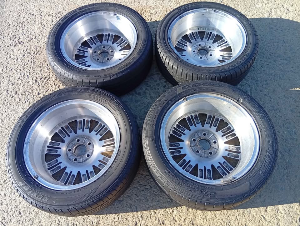 Chrysler sebring 17inch 5 holes 4 set rims and tyres
