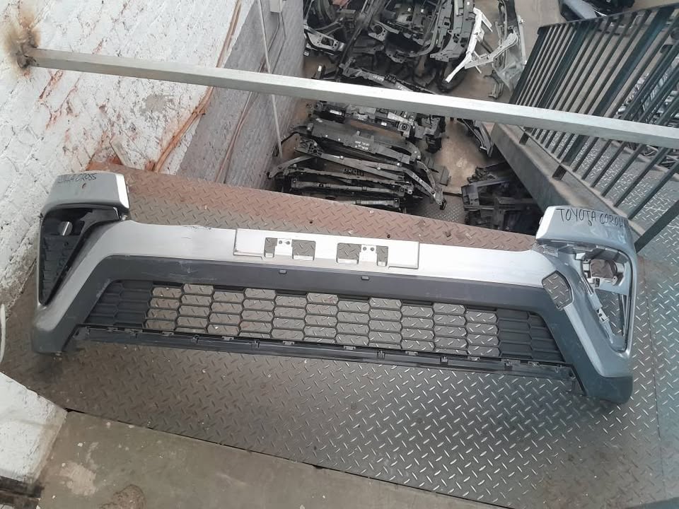 Toyota Corolla Cross Front BUMPER - Private Seller Toyota Corolla Cross Front BUMPER - Private Seller