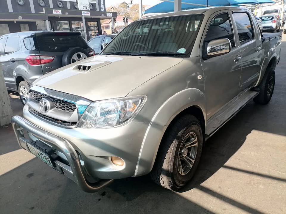 2008 TOYOTA HILUX 3.0D4D DOUBLE CAB MANUAL