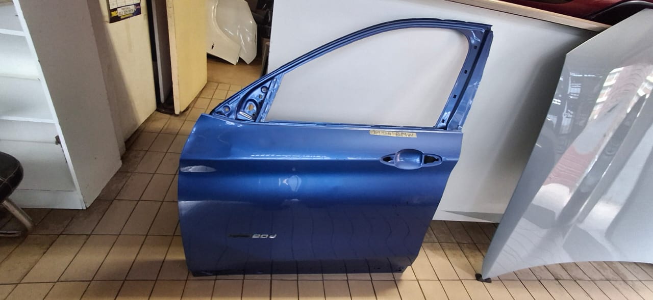 2018 BMW X1 F48 LEFT FRONT PASSENGER DOOR - Private Seller