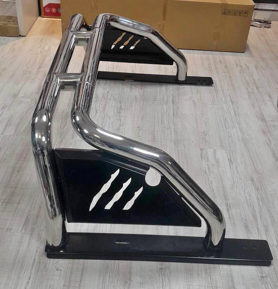 Chrome & black Ford ranger 2023+ Roll bar - Private Seller Chrome & black Ford ranger 2023+ Roll bar - Private Seller