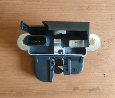 VW POLO 6 BOOT LOCKS FOR SALE - Private Seller VW POLO 6 BOOT LOCKS FOR SALE - Private Seller