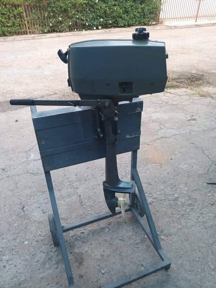 2hp Mariner boat engine