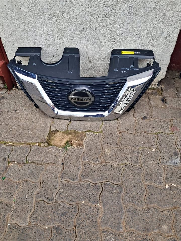 Nissan Xtrail Front Grille Used Auto Body Spare Parts at Sema Spare Center. - Private Seller Nissan Xtrail Front Grille Used Auto Body Spare Parts at Sema Spare Center. - Private Seller