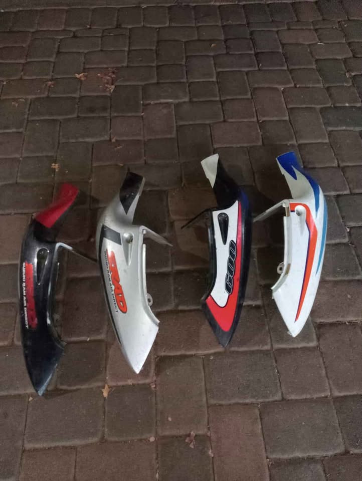 Various Superbike Parts Bundle