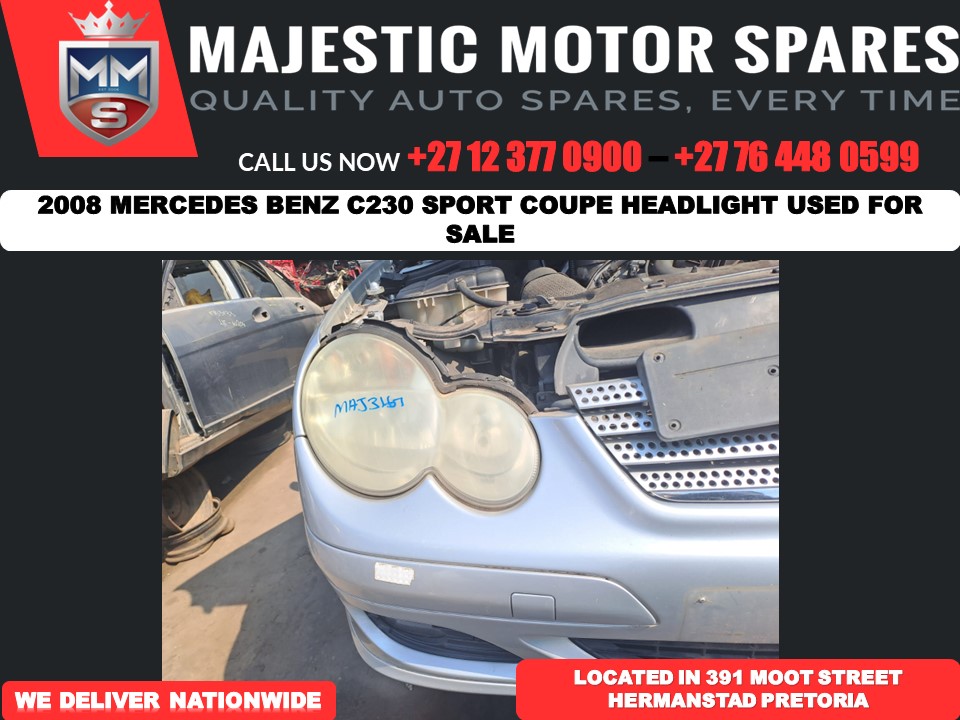 2008 Mercedes Benz C230 Headlight - Private Seller 2008 Mercedes Benz C230 Headlight - Private Seller