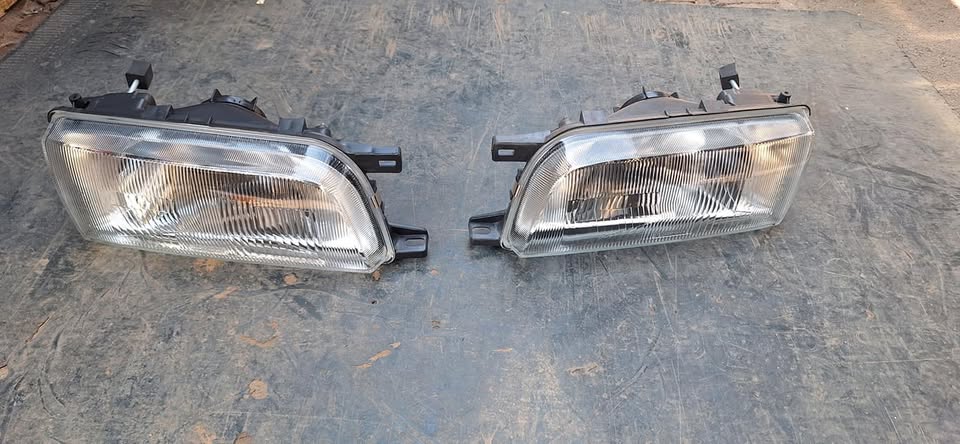 Nissan sentra headlights available - Private Seller Nissan sentra headlights available - Private Seller