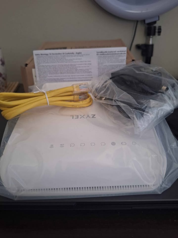 Junk Routers ZYXEL communications router | Junk Mail Marketplace