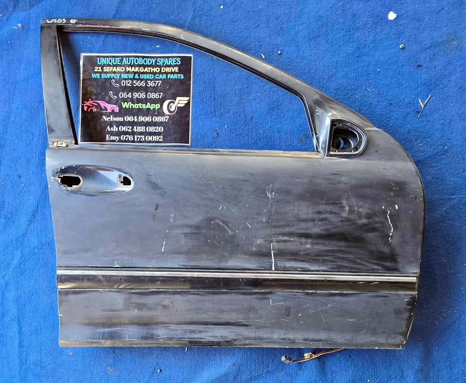 Mercedes W203 Right Front Door Mercedes W203 Right Front Door