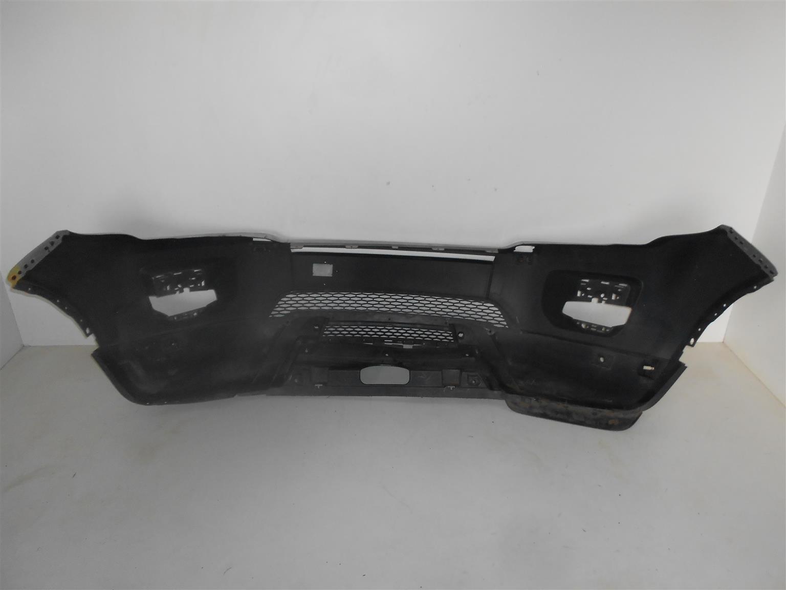 Land Rover Evoque 2011- front bumper - Private Seller