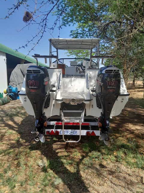 Novacraft 220 Sportfisher Boat