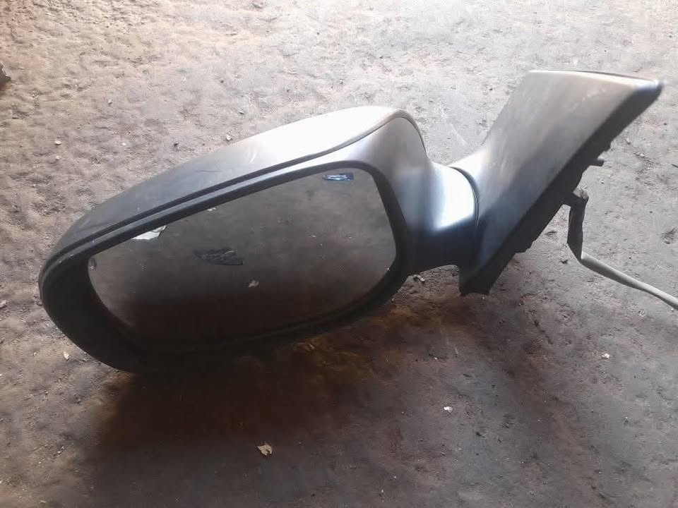 Toyota corolla quest side mirror - Private Seller Toyota corolla quest side mirror - Private Seller