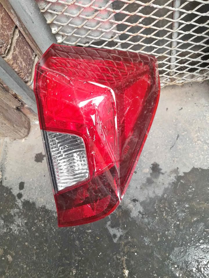 HONDA JAZZ TAILIGHT RIGHTSIDE 2015 TO 2020 MODEL Affordable - Private Seller