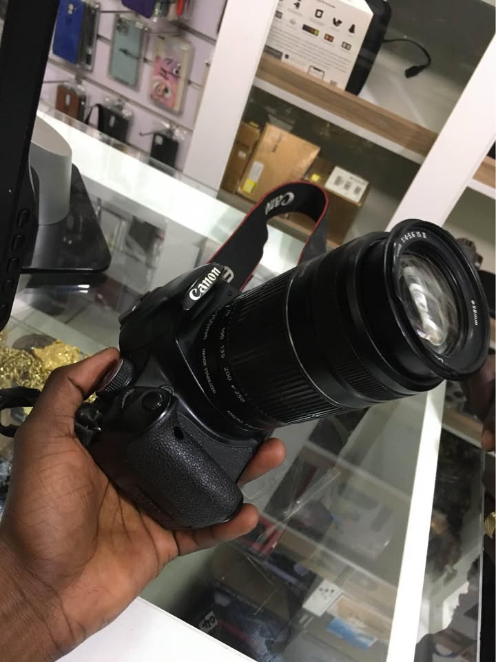 Canon 500D EOS
