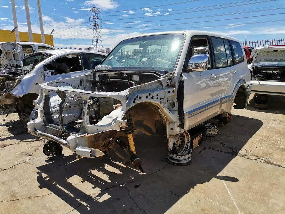 Pajero stripping for spares - Private Seller Pajero stripping for spares - Private Seller