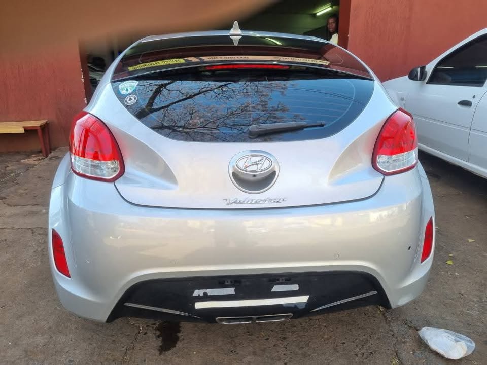 2013 Hyundai veloster 1.6Automatic Mechanically Perfect with Reverse Camera