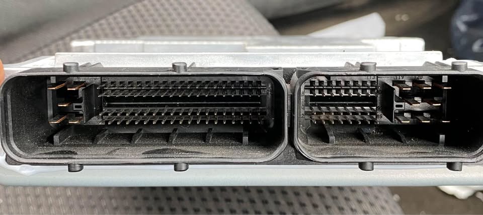 New Isuzu Transtron ECU for engine RZ4E, - Private Seller
