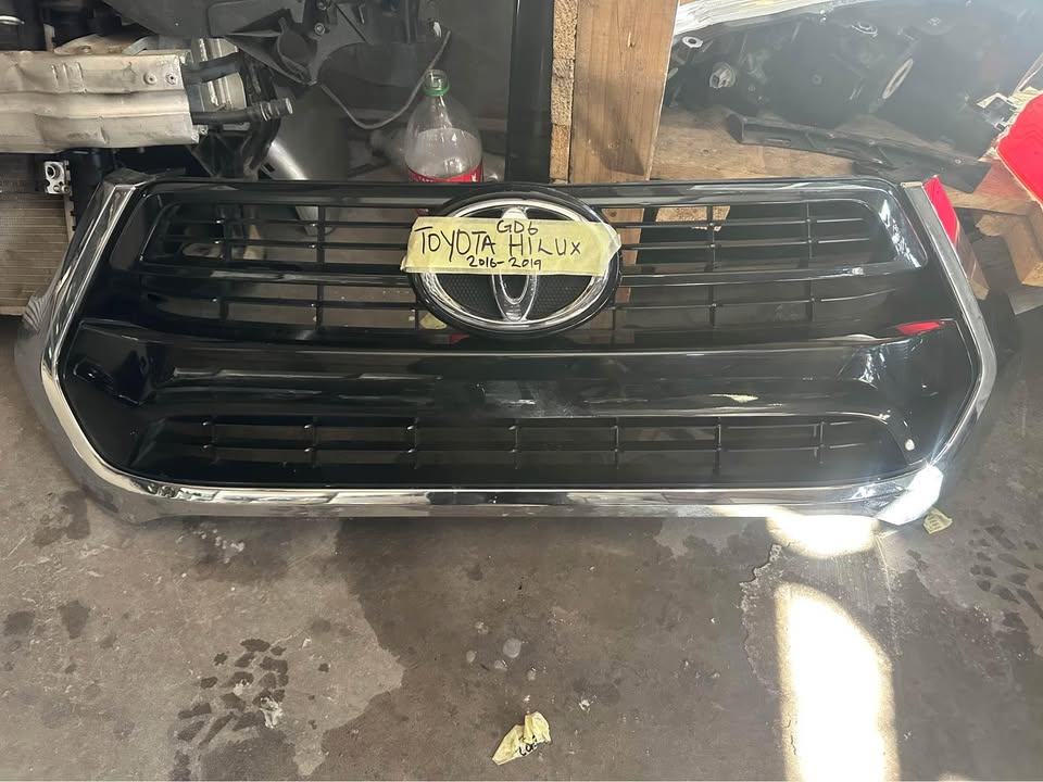 Toyota gd6 main grill - Private Seller Toyota gd6 main grill - Private Seller