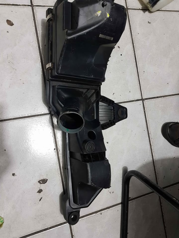 BMW 1SERIES  F20 AIR FILTER - Private Seller BMW 1SERIES  F20 AIR FILTER - Private Seller