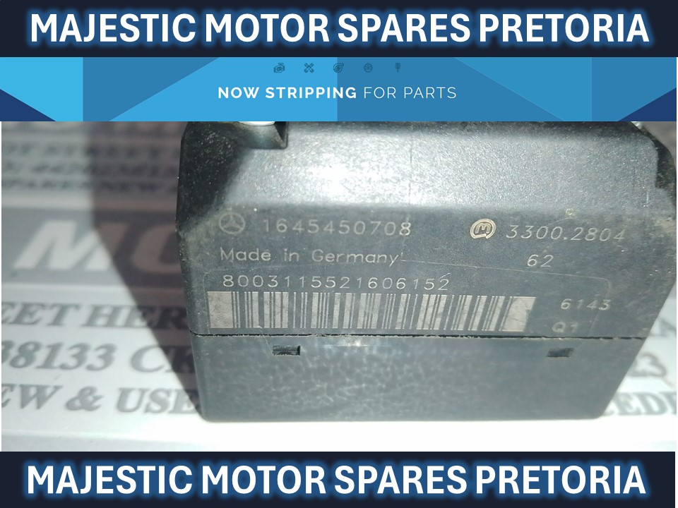 Mercedes Benz ML320 W164 cdi ignition barrel for sale used - Private Seller