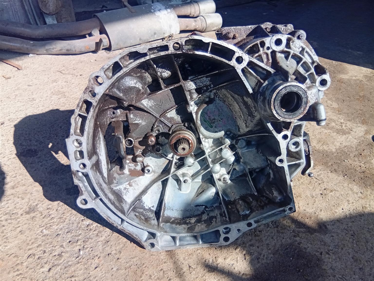 Citreon c3 Peugeot 207 308 5 speed manual gearbox - Private Seller