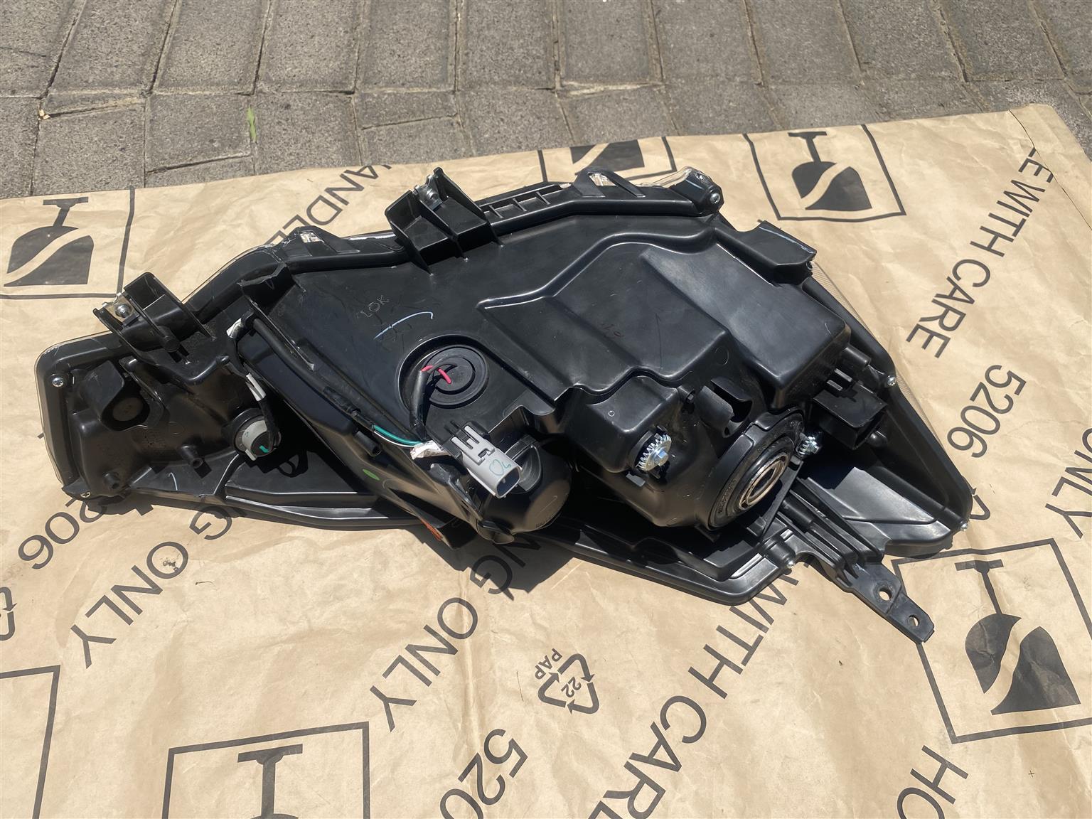 2024 SUZUKI ERTIGA/TOYOTA RUMION HEADLIGHT LEFT SIDE FOR SALE