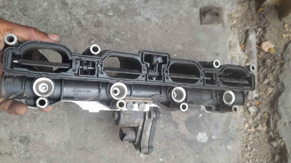Audi A3/Golf 5/Toureng  2.0l fsi Intake manifold - Private Seller