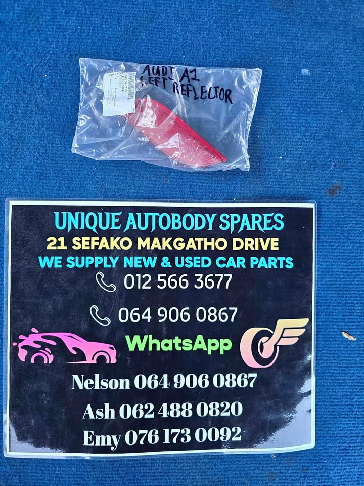 Audi A1 Left Reflector - Private Seller