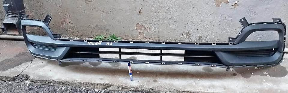Hyundai H1 grill - Private Seller Hyundai H1 grill - Private Seller
