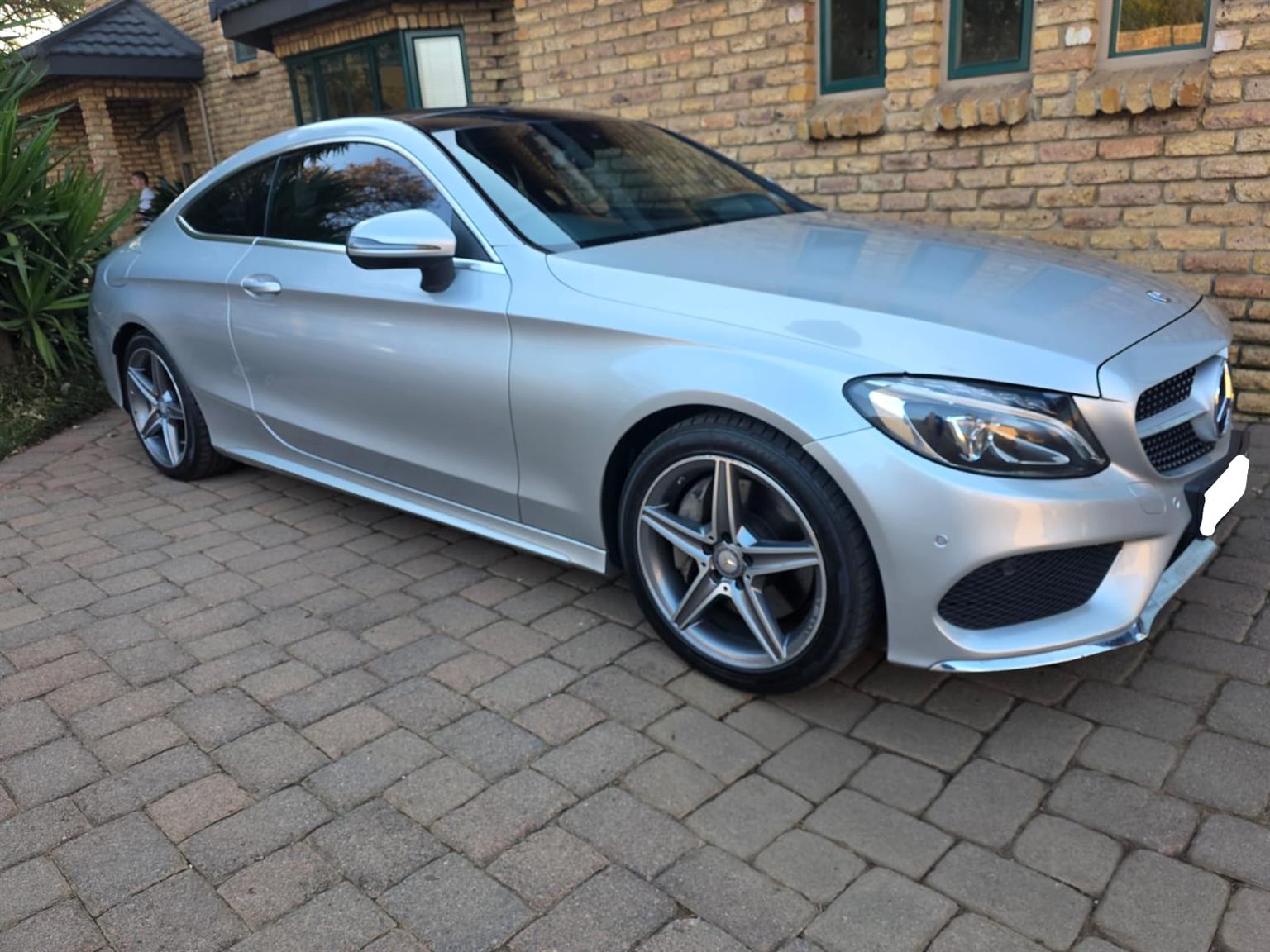 Used 2016 Mercedes-Benz C-Class C200 coupe AMG Line - Private Seller Used 2016 Mercedes-Benz C-Class C200 coupe AMG Line - Private Seller