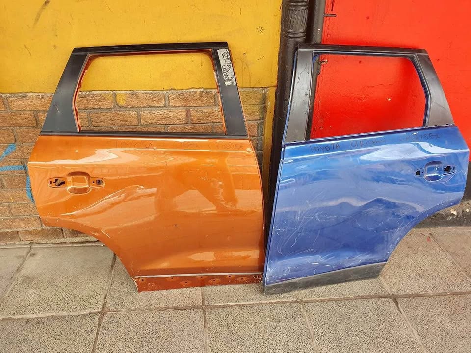 Toyota Urban Cruiser back doors - Private Seller Toyota Urban Cruiser back doors - Private Seller