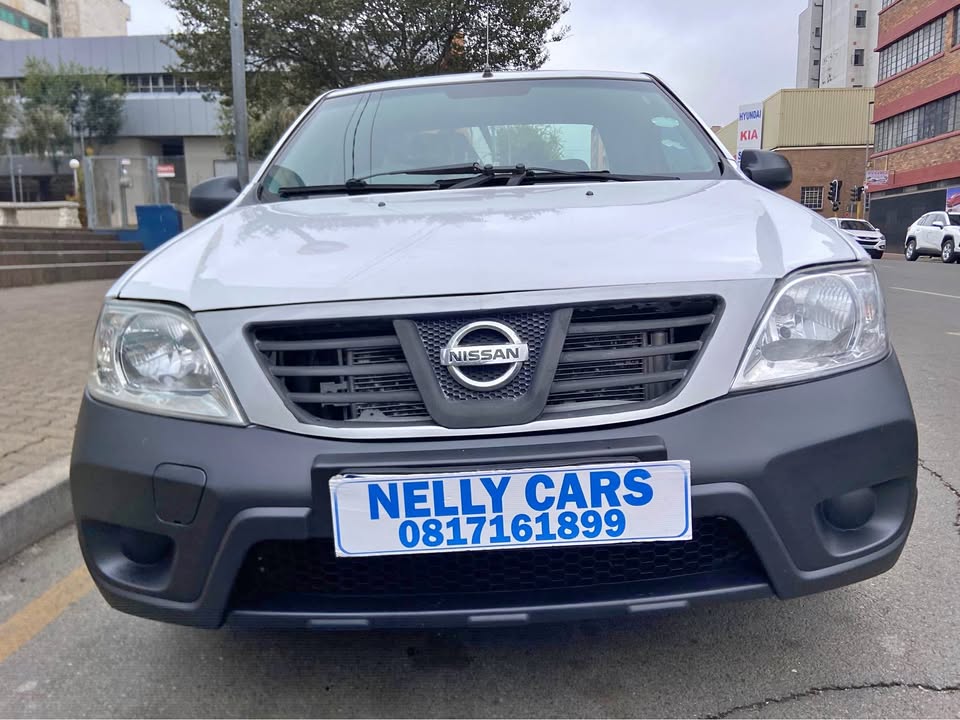 2022 Nissan np200 km 2022 Nissan np200 km