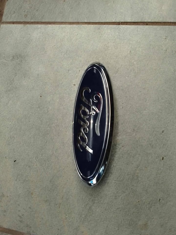 Ford ranger T6 and T7 badge for sale - Private Seller Ford ranger T6 and T7 badge for sale - Private Seller