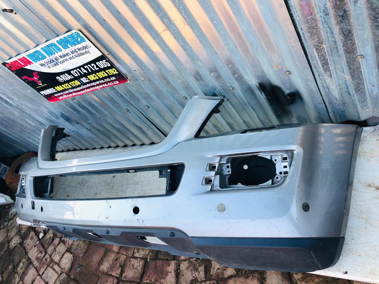 Mercedes Benz X164 GL-Class front bumper with bumper bracket - Private Seller Mercedes Benz X164 GL-Class front bumper with bumper bracket - Private Seller