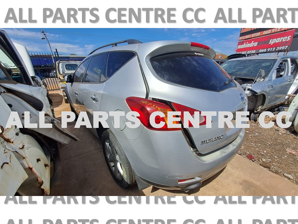 Nissan Murano stripping for spares silver