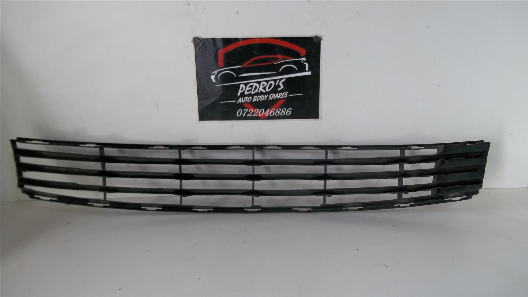 Renault Clio Mk3 grille - Private Seller Renault Clio Mk3 grille - Private Seller