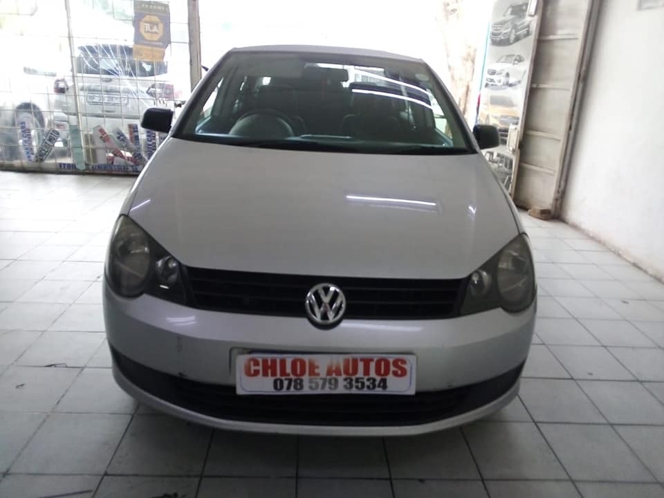 2012 VW POLO VIVO 1.4 SEDAN MANUAL SILVER COLOR PETROL 102.000KM